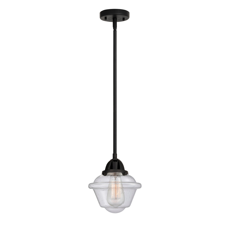 Oxford Mini Pendant shown in the Matte Black finish with a Seedy shade