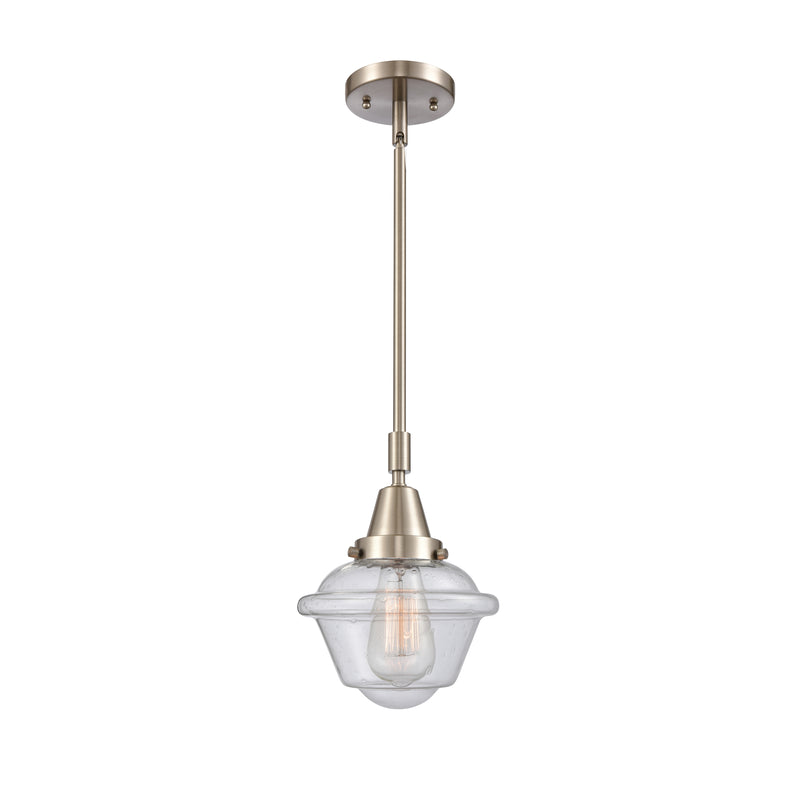 Oxford Mini Pendant shown in the Brushed Satin Nickel finish with a Seedy shade